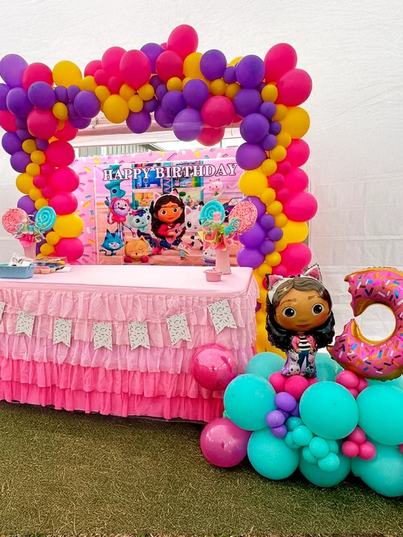 Balloon Arch Gaby Dollhouse