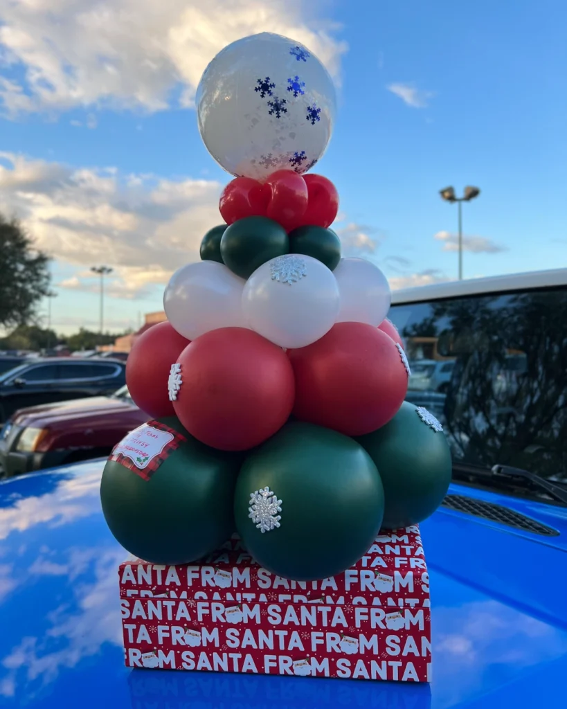 Christmas Balloon Tree