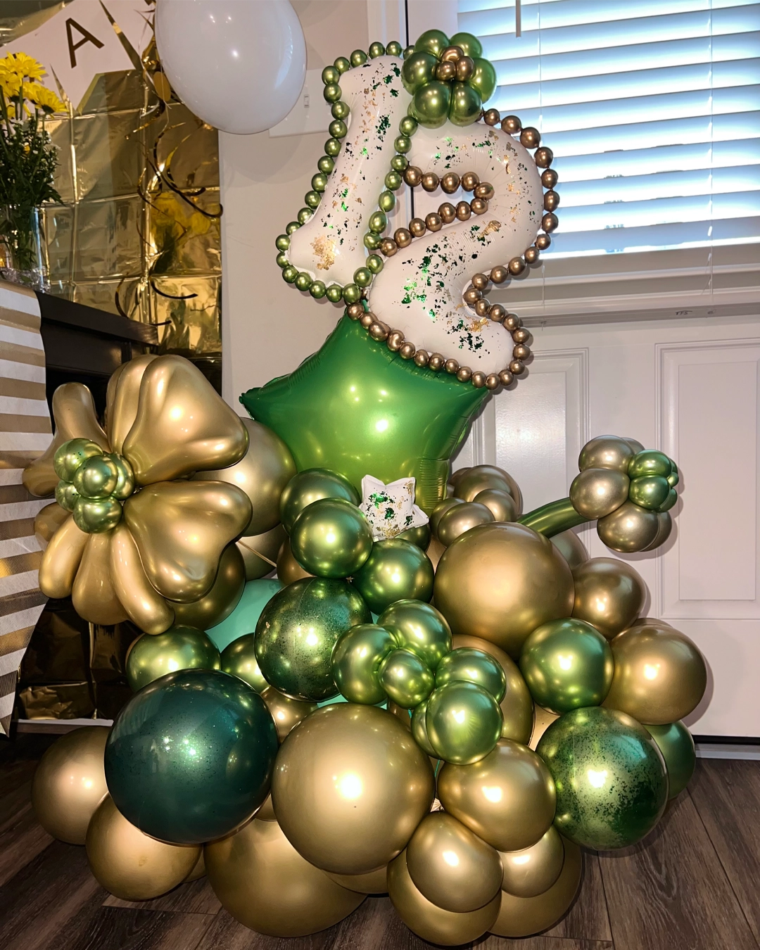 Balloon Bouquet Green Twelve